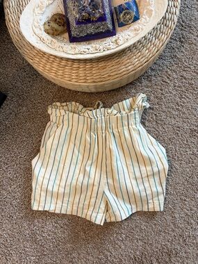 BCBGENERATION - Striped Paperbag Waist Shorts in Cream with Teal Stripes
